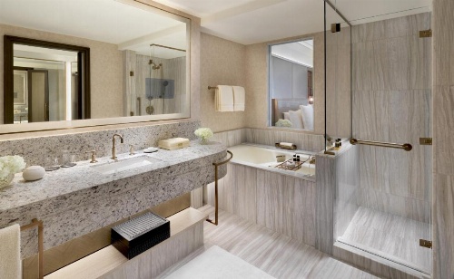 Four Seasons Hotel Riyadh at Kingdom Centre image 43